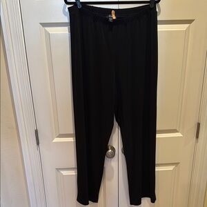 Karen Kane 2x plus size Black Relaxed Fit Pants with straight leg